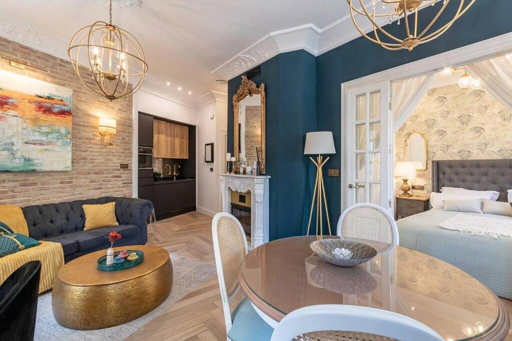 Ch Elvira Luxury Apartment Grenade Extérieur photo